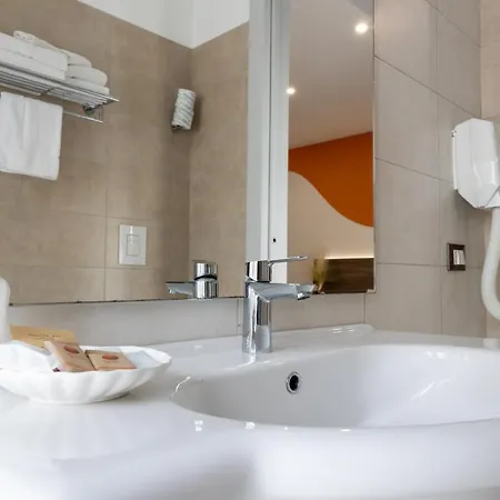 Mary Vi Guest house *